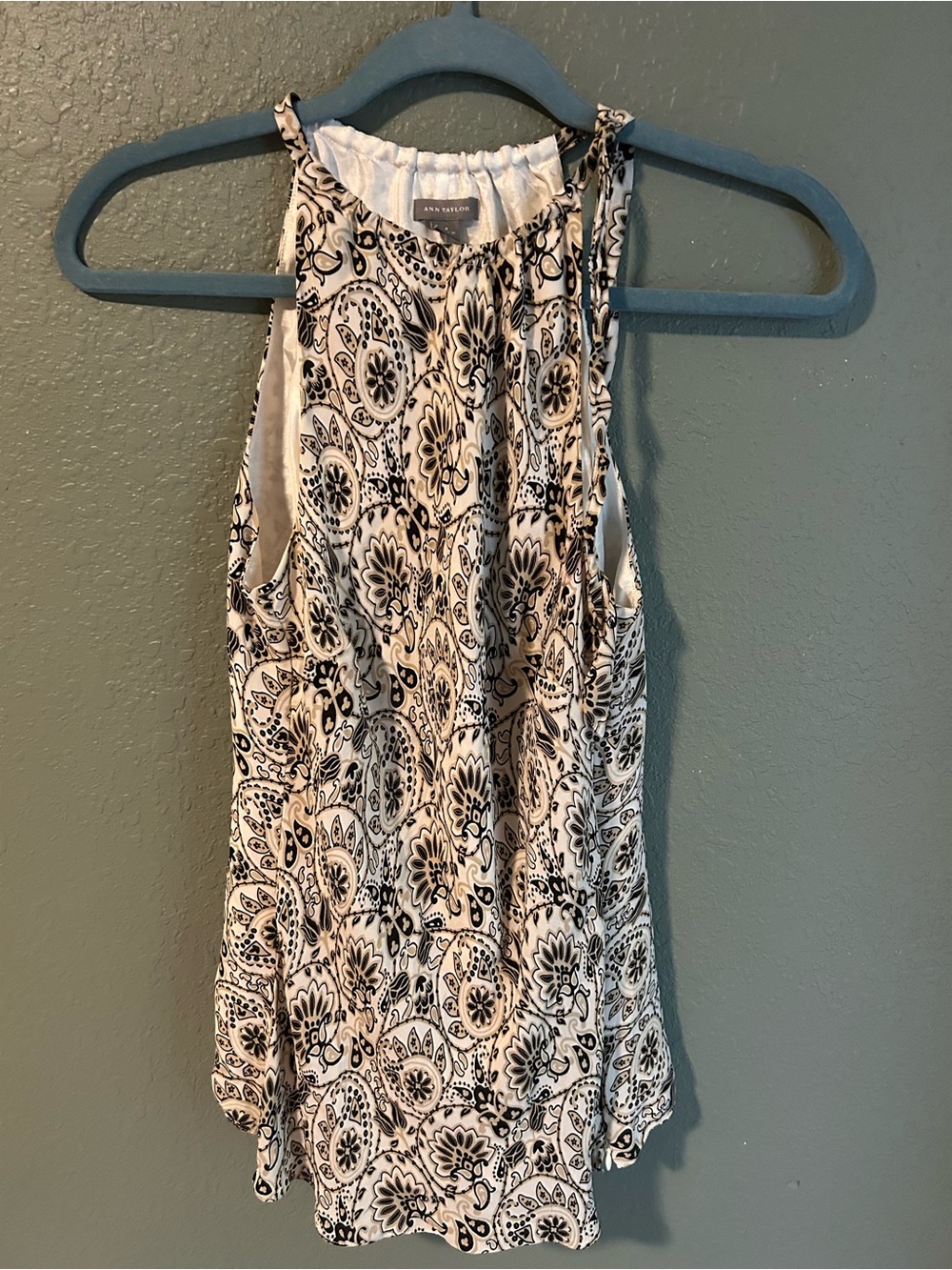 Ann Taylor 100% silk floral and paisley print blouse in a size 4